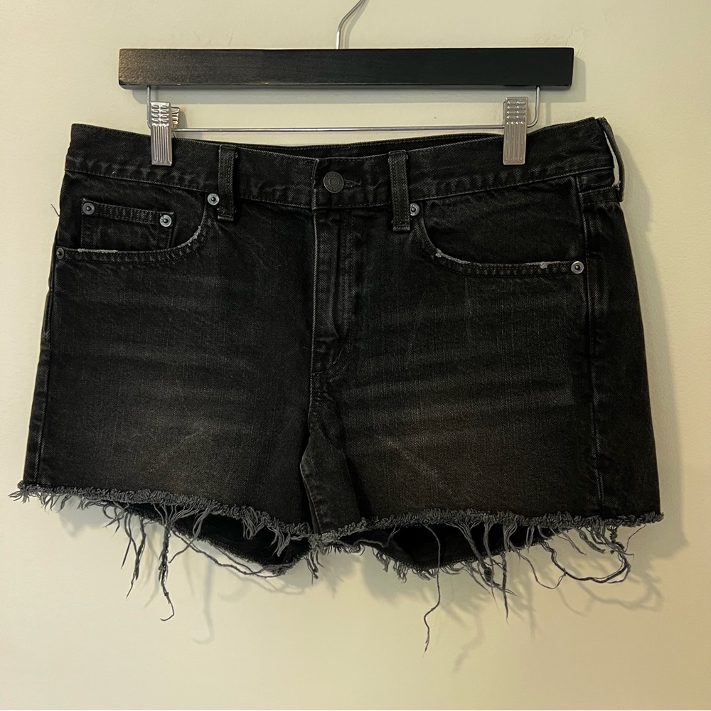 GAP 1969 Black Slim Denim Shorts Size 29